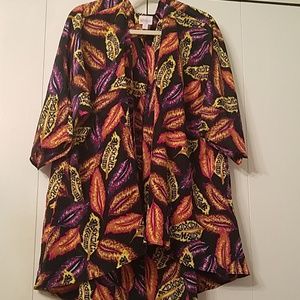 $10 --> LuLaRoe Lindsay Kimono